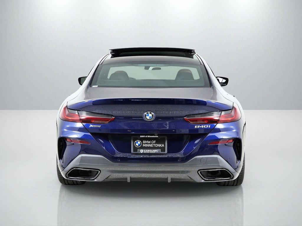 Thumbnail: 2026 BMW 8 Series - 10
