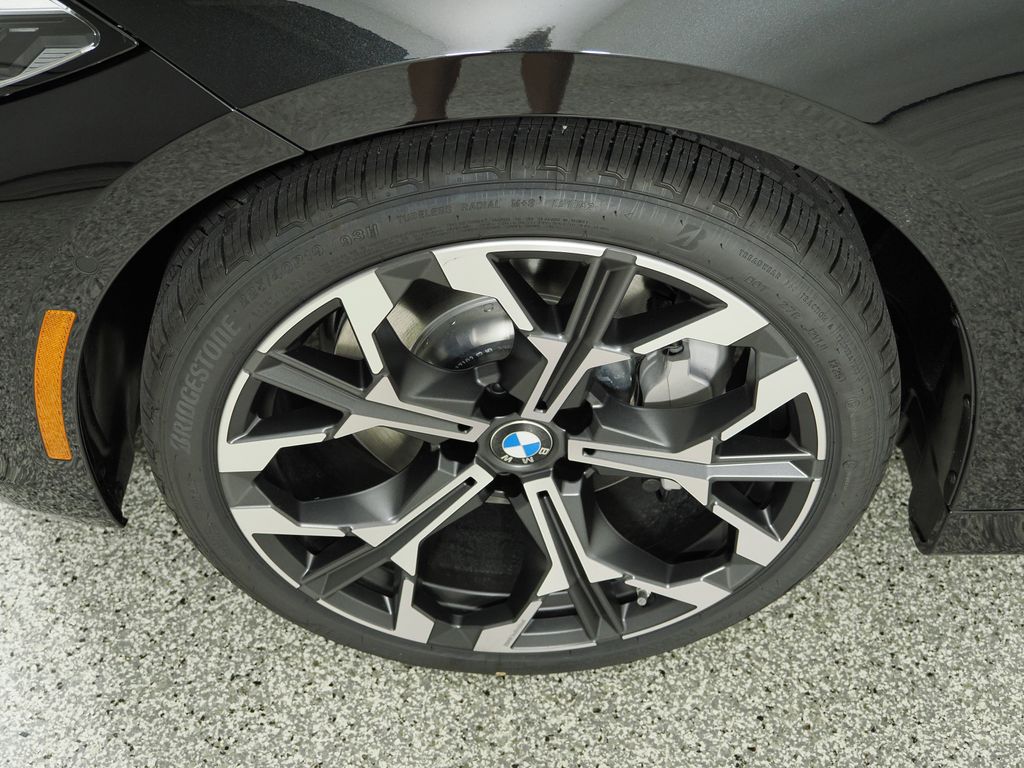 Thumbnail: 2026 BMW 4 Series - 18