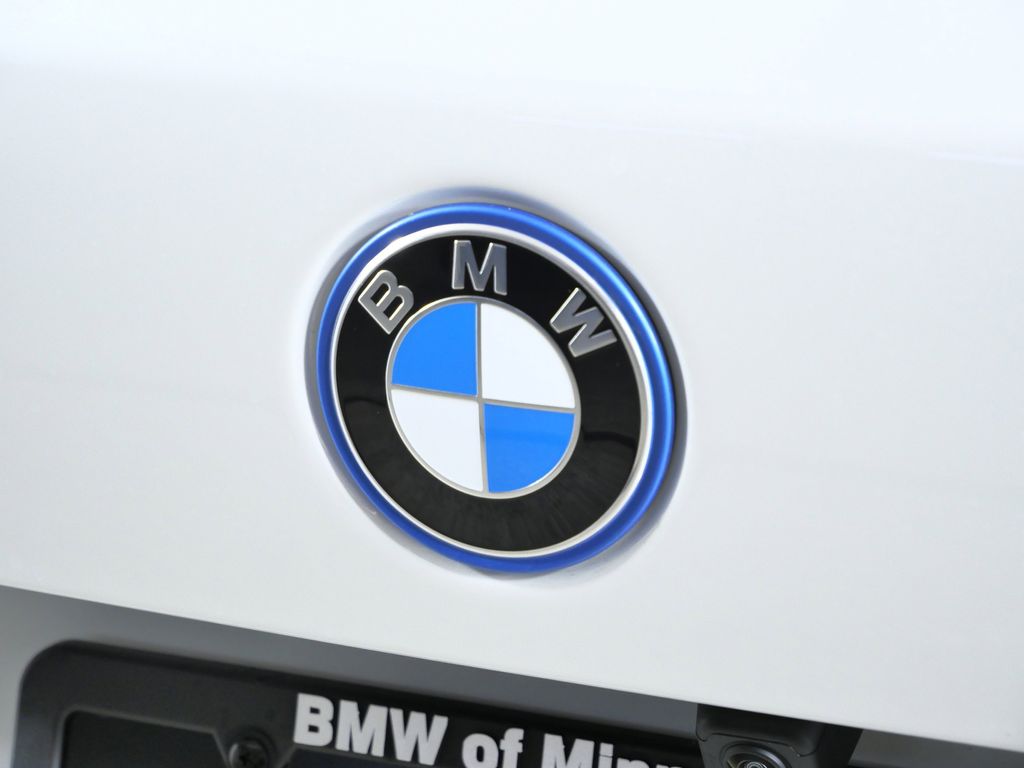 Thumbnail: 2026 BMW X5 - 11