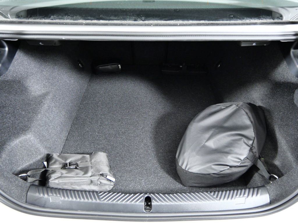 Thumbnail: 2026 BMW M5 - 28