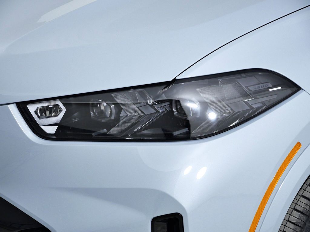 Thumbnail: 2026 BMW X5 - 3