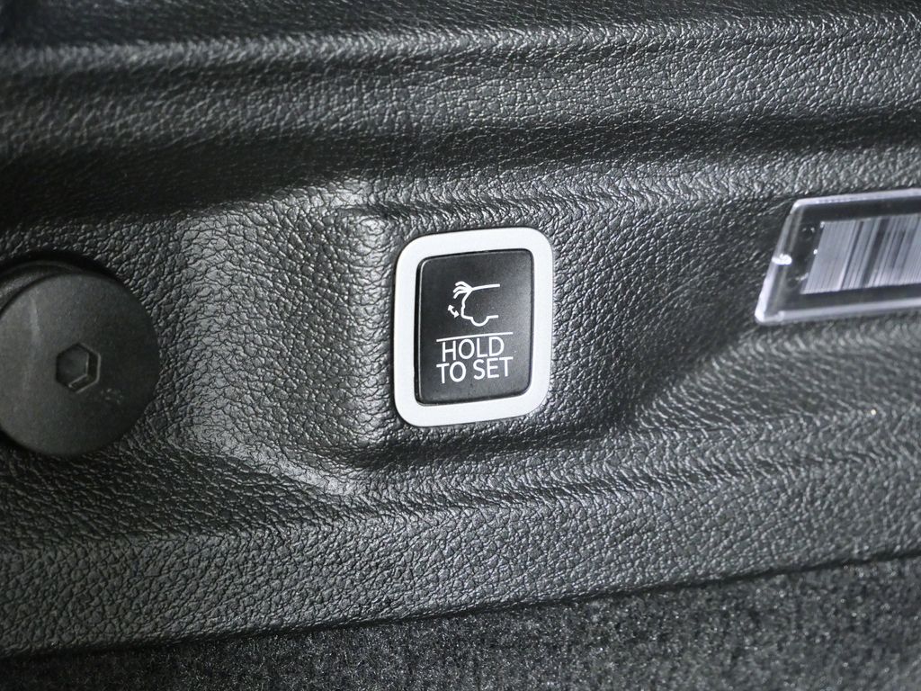 Thumbnail: 2023 Jeep Grand Cherokee L - 29