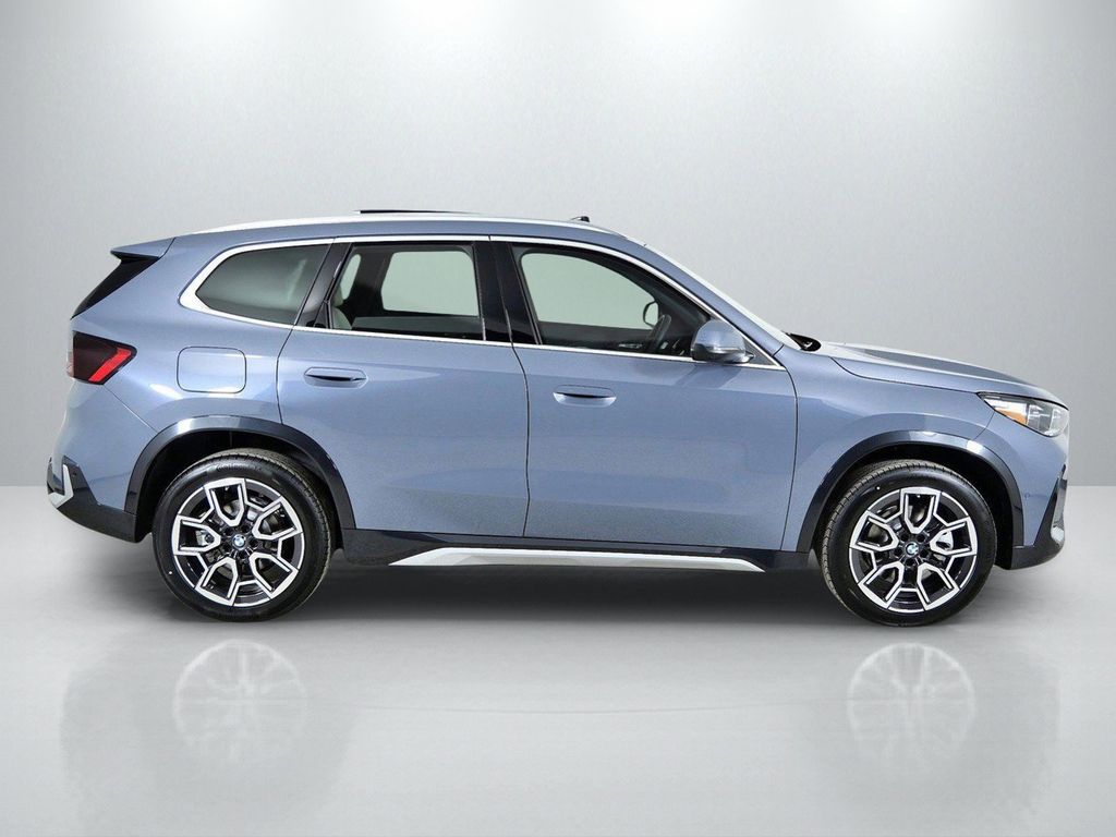 Thumbnail: 2026 BMW X1 - 9
