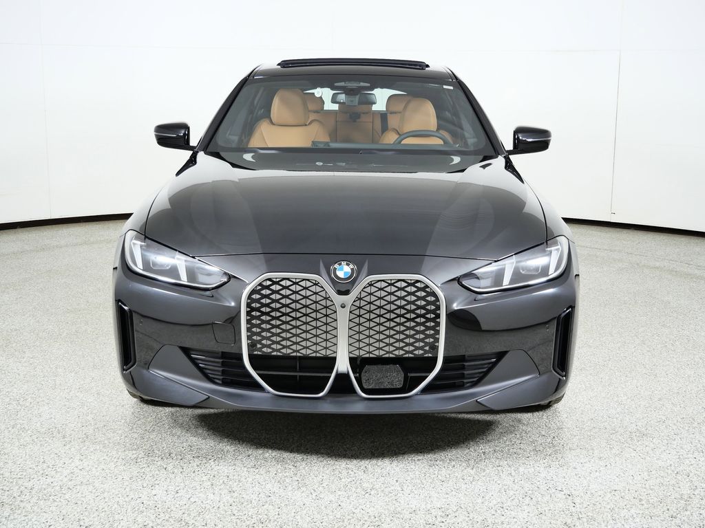 Thumbnail: 2026 BMW i4 - 2