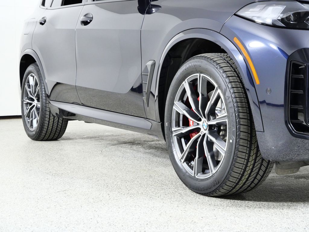 Thumbnail: 2024 BMW X5 - 8