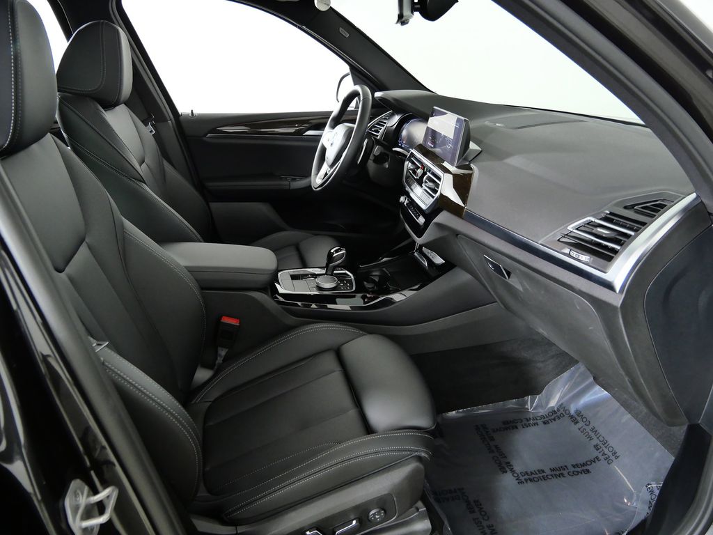 Thumbnail: 2024 BMW X3 - 24