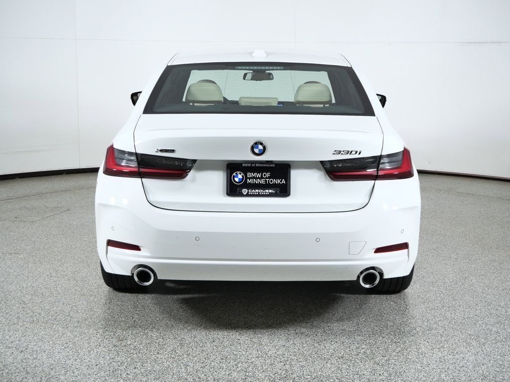 Thumbnail: 2026 BMW 3 Series - 10