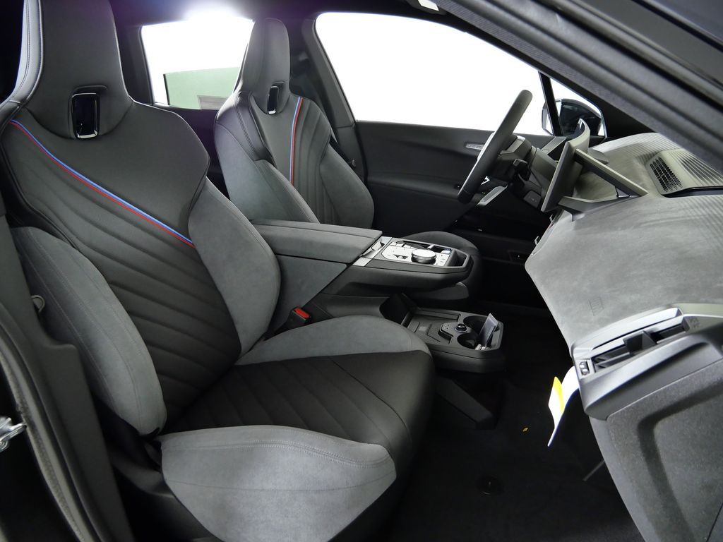 Thumbnail: 2026 BMW iX - 22