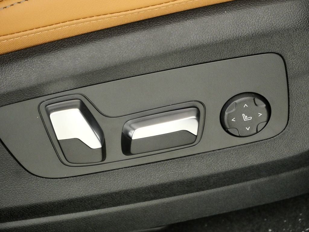 Thumbnail: 2026 BMW X5 - 24