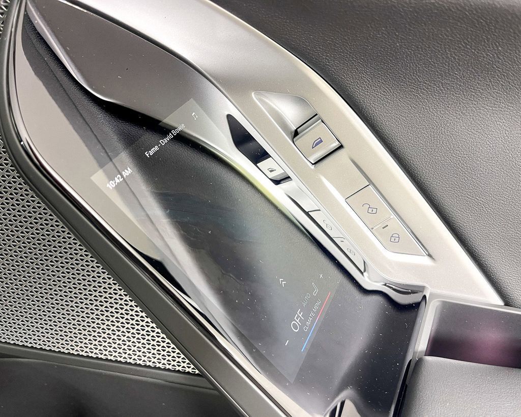 Thumbnail: 2025 BMW 7 Series - 25