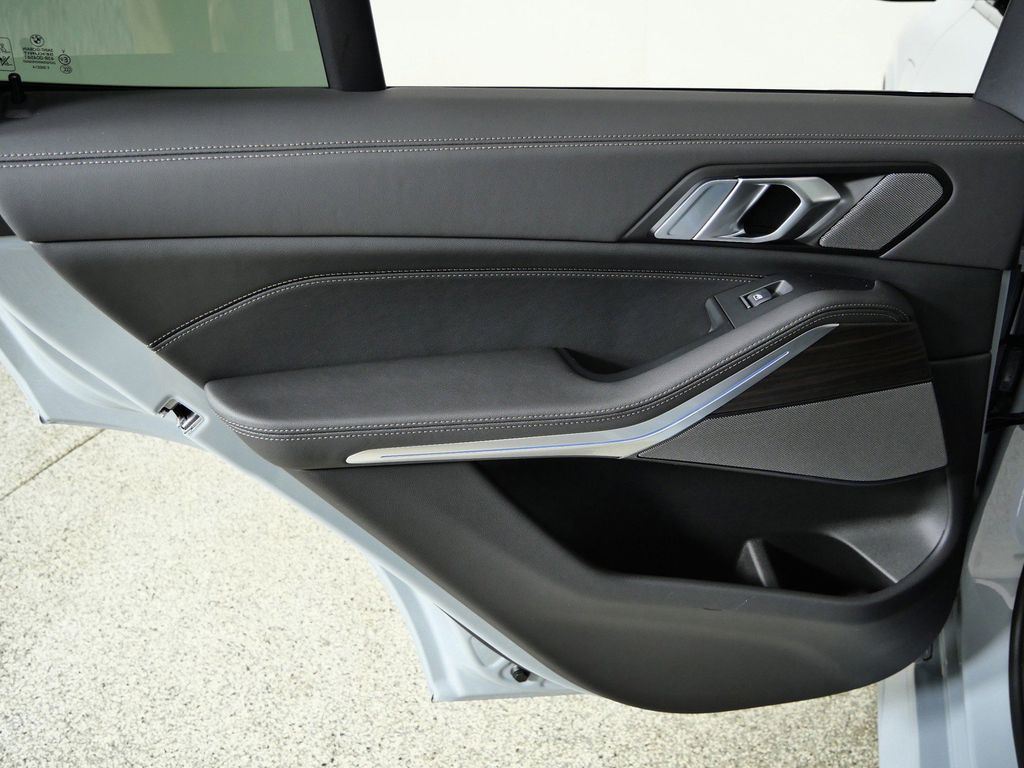 Thumbnail: 2026 BMW X5 - 31