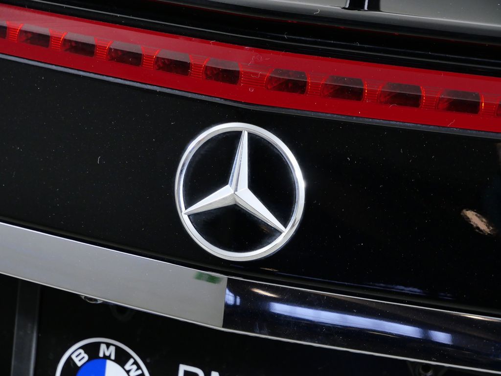 Thumbnail: 2014 Mercedes-Benz E-Class - 12