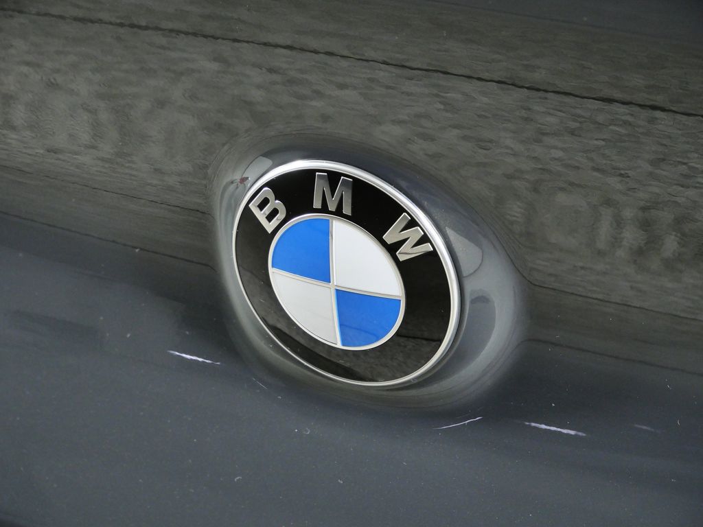 Thumbnail: 2025 BMW M8 - 12