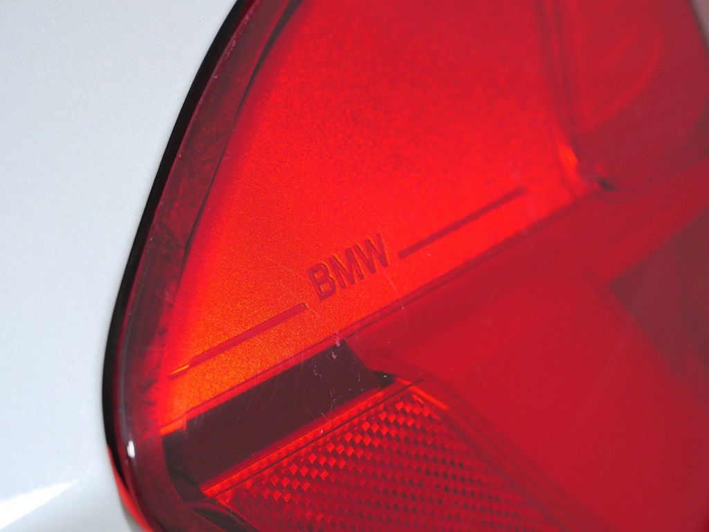 Thumbnail: 2017 BMW 3 Series - 18