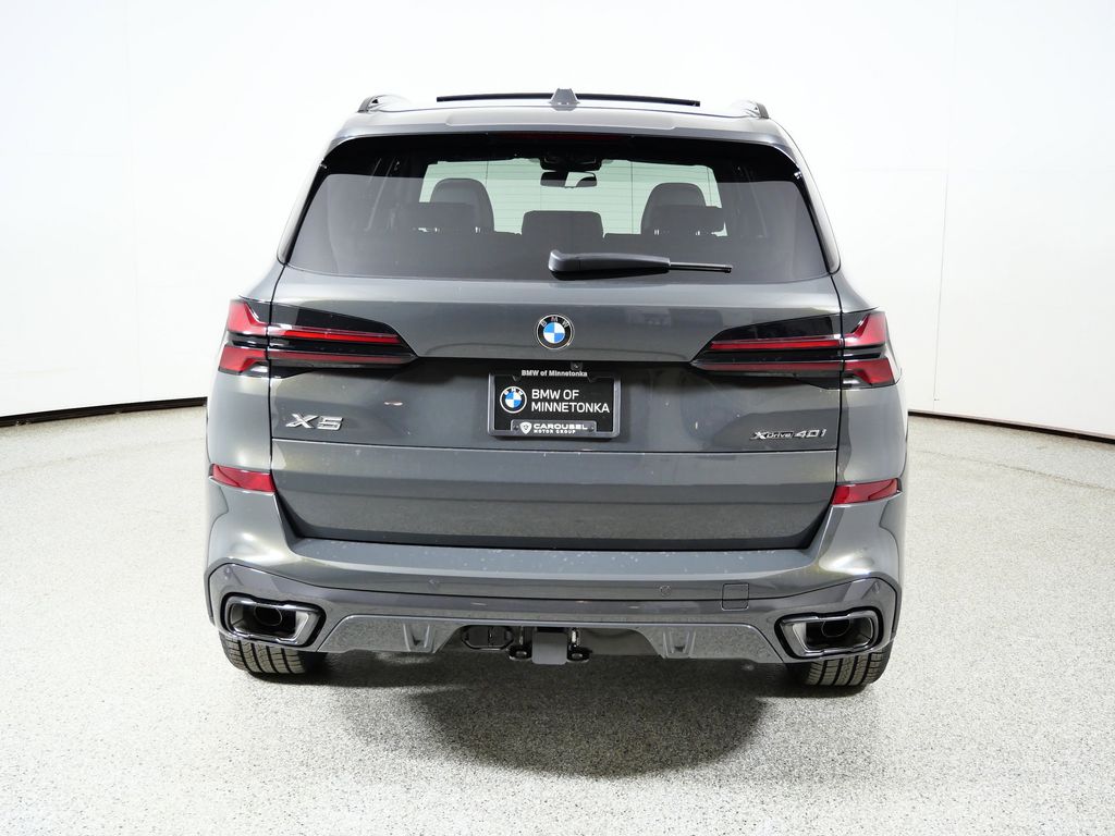 Thumbnail: 2026 BMW X5 - 10