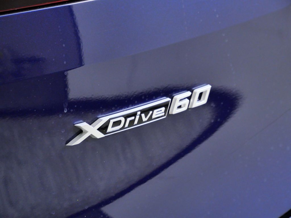 Thumbnail: 2026 BMW iX - 12