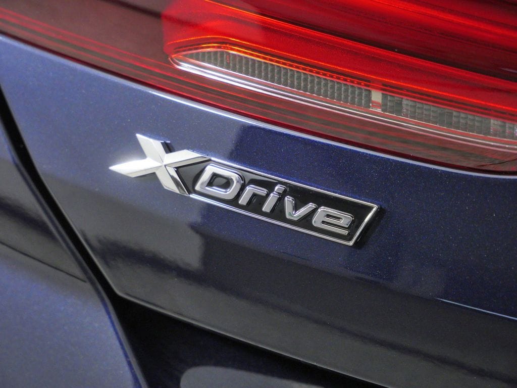 Thumbnail: 2026 BMW 8 Series - 13