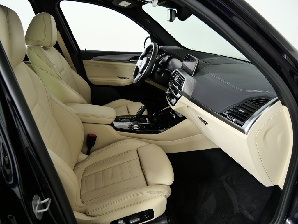 Thumbnail: 2021 BMW X3 - 21