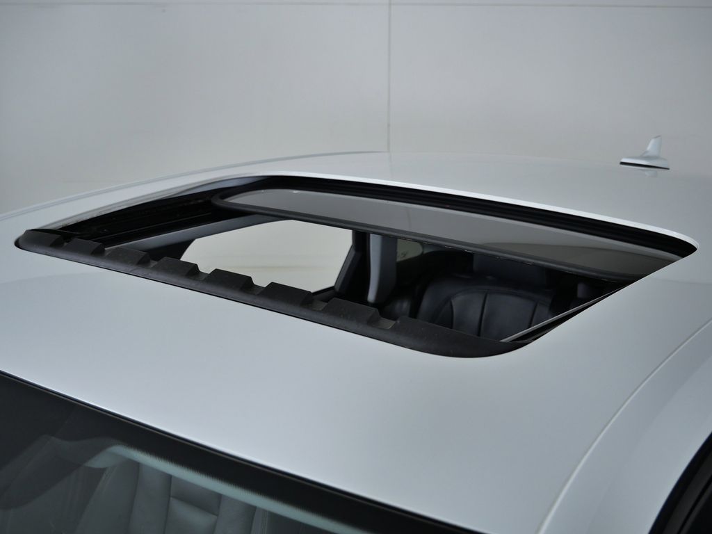 Thumbnail: 2018 Audi A4 - 19