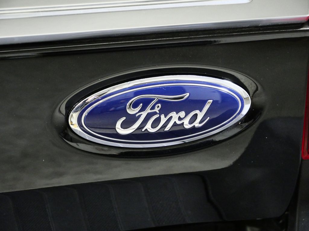 Thumbnail: 2022 Ford F-250 - 13