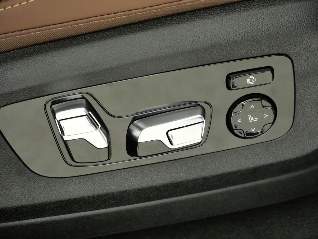 Thumbnail: 2026 BMW X6 - 22