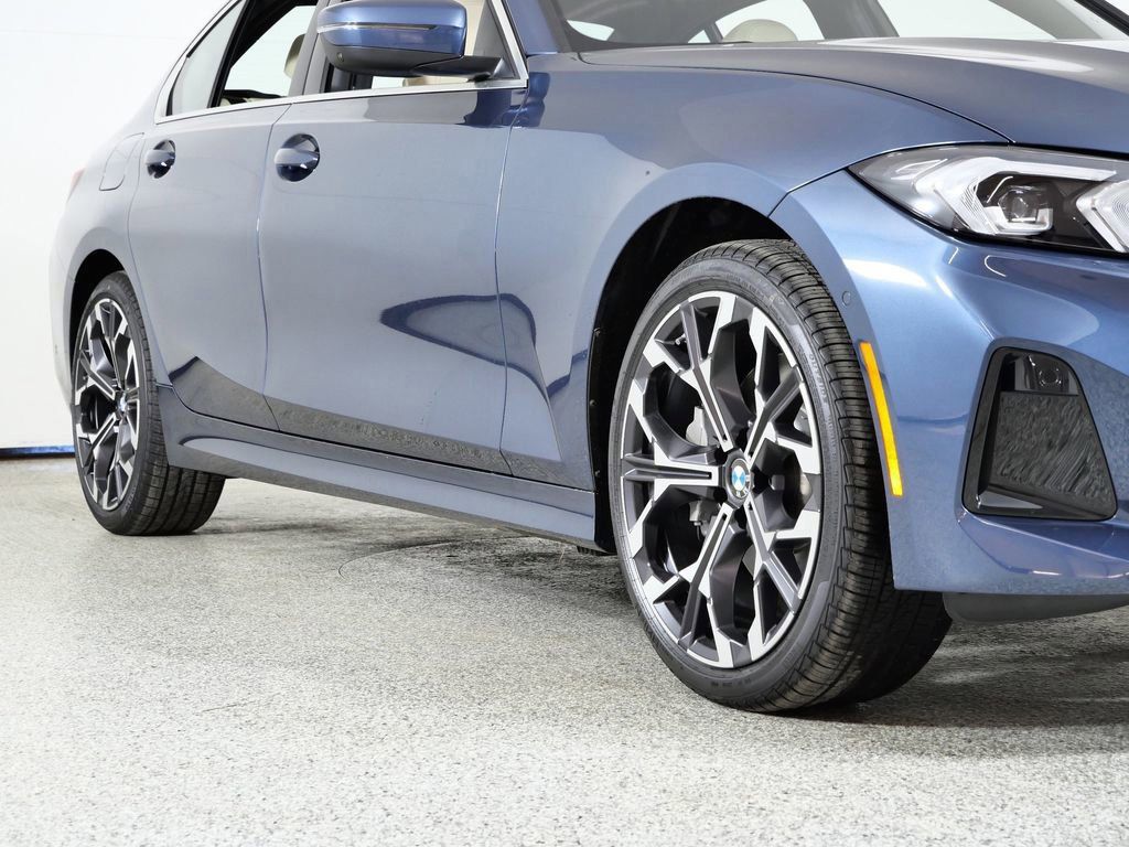 Thumbnail: 2026 BMW 3 Series - 7