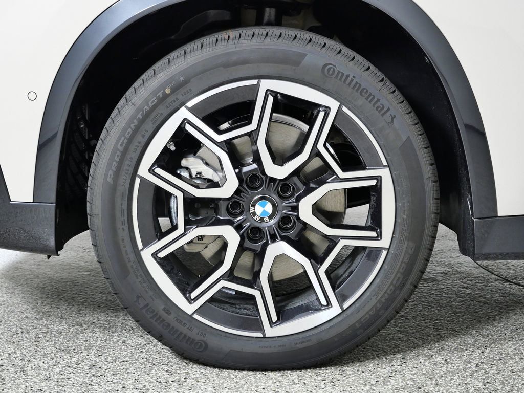 Thumbnail: 2026 BMW X1 - 19