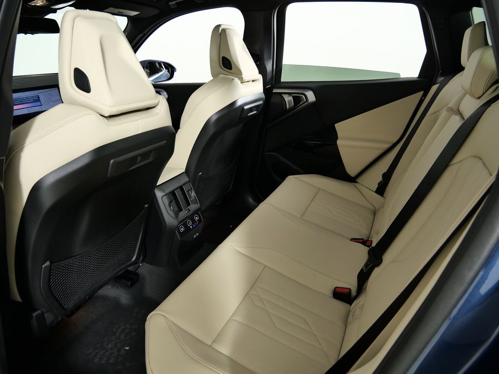 Thumbnail: 2026 BMW X3 - 30