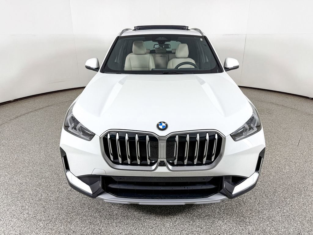 Thumbnail: 2025 BMW X1 - 8