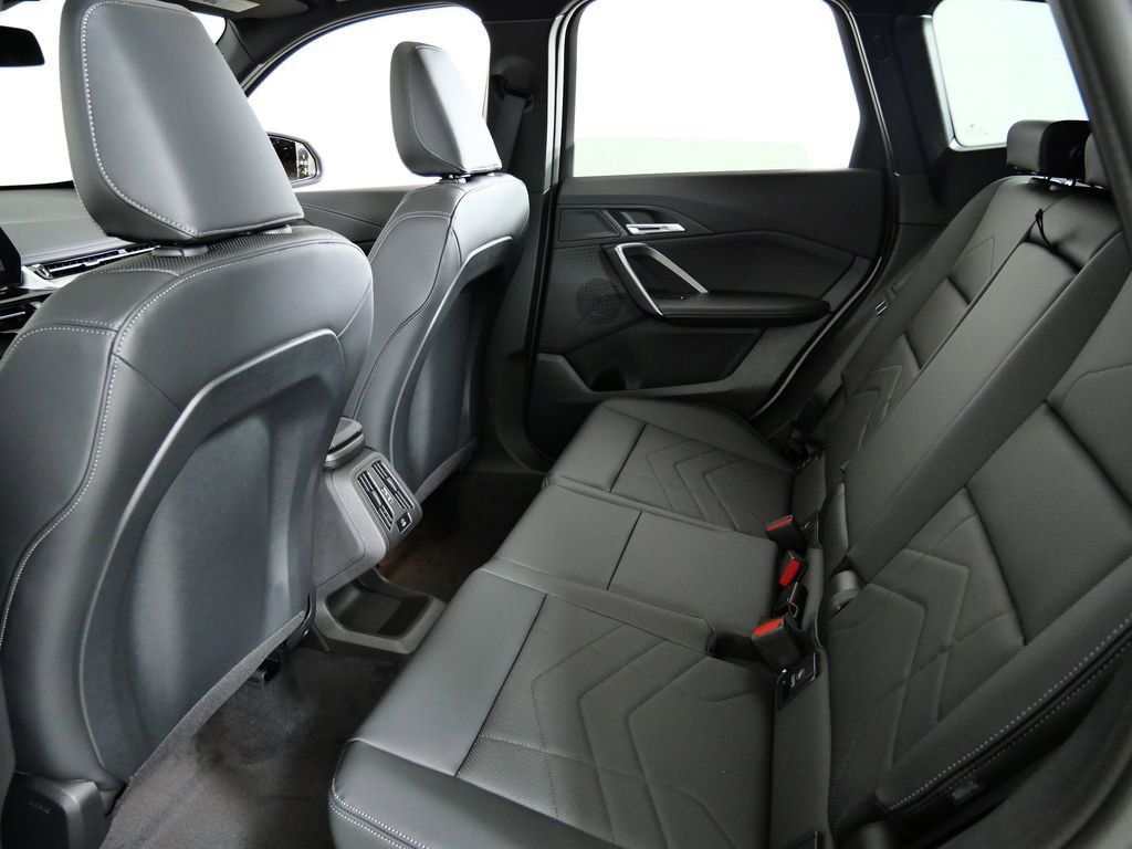 Thumbnail: 2026 BMW X1 - 31