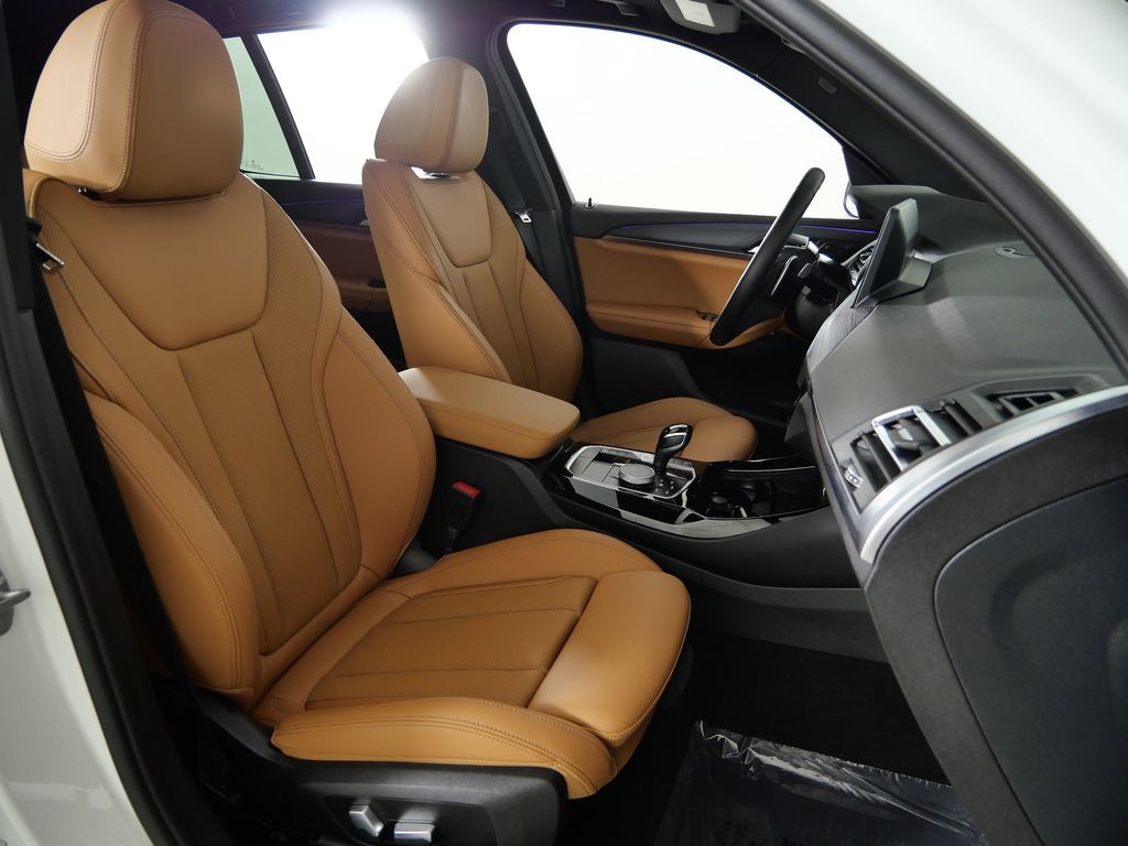 Thumbnail: 2023 BMW X3 - 26