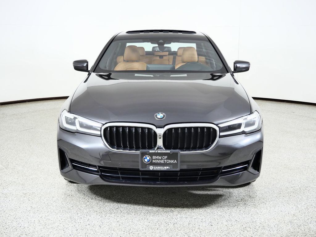 Thumbnail: 2021 BMW 5 Series - 3
