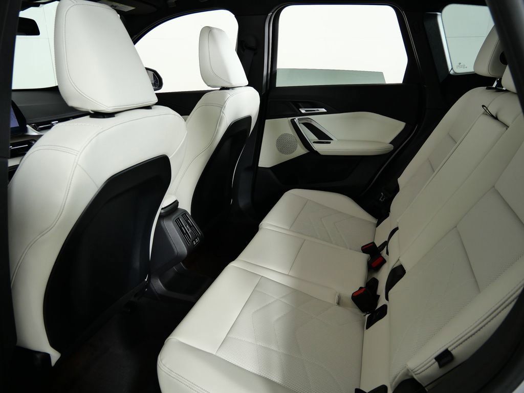 Thumbnail: 2026 BMW X1 - 31