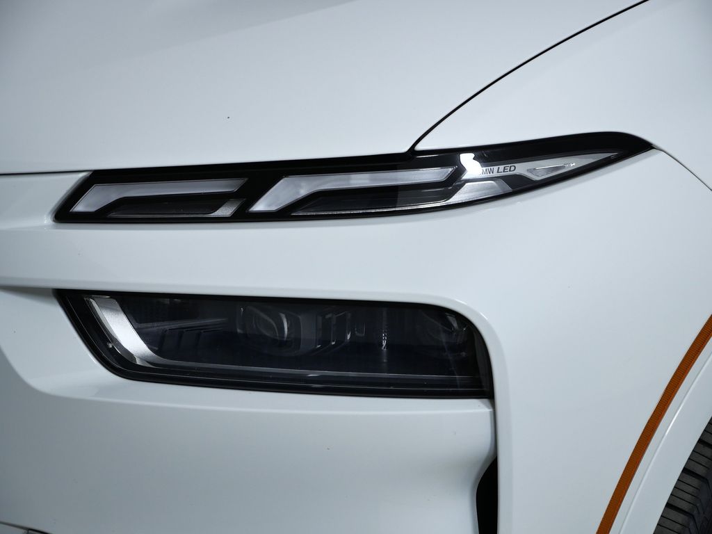 Thumbnail: 2023 BMW X7 - 4