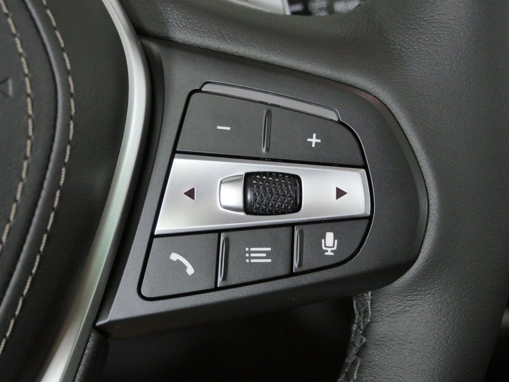 Thumbnail: 2026 BMW X5 - 42