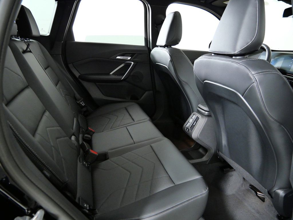 Thumbnail: 2026 BMW X1 - 24