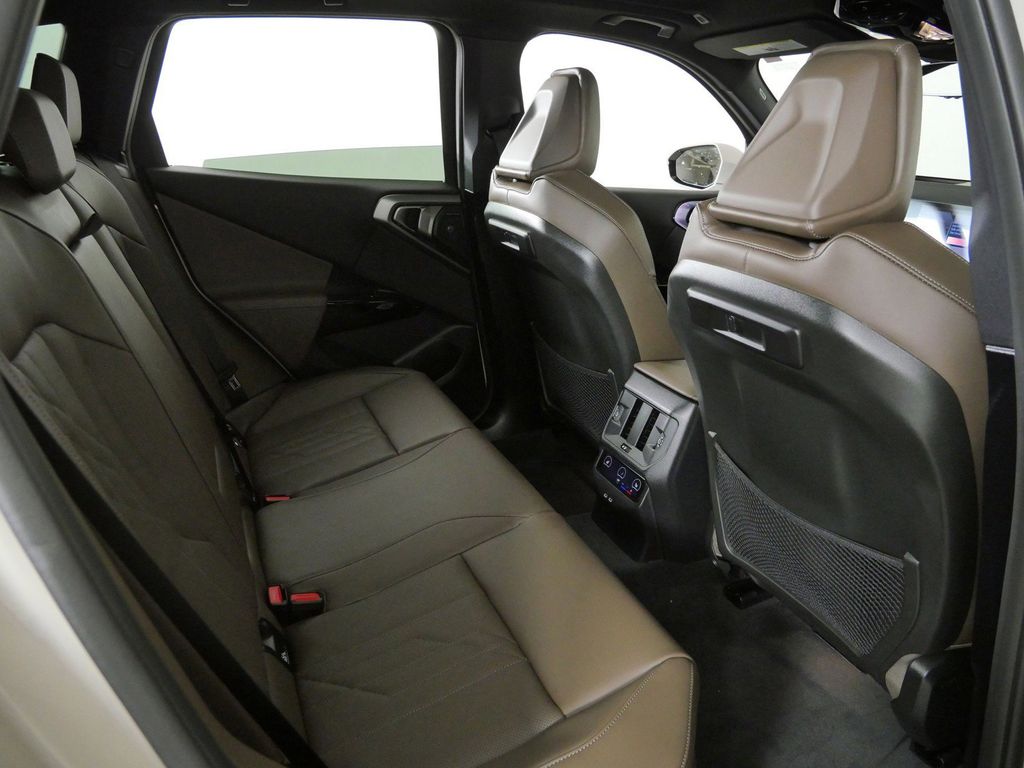 Thumbnail: 2026 BMW X3 - 25