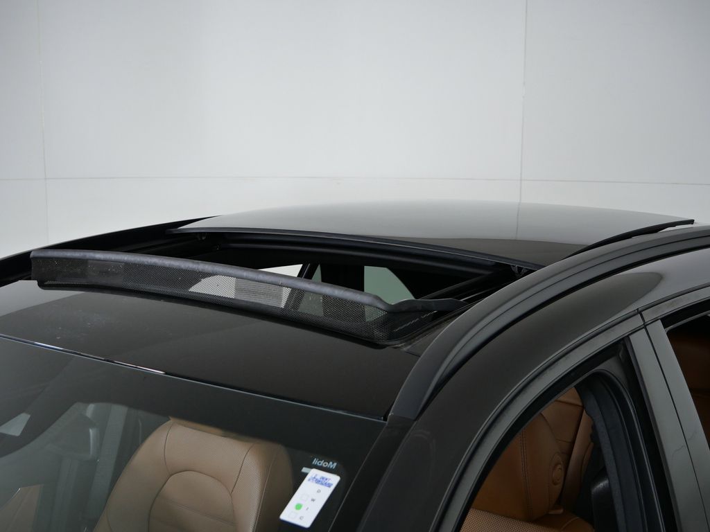 Thumbnail: 2021 Mercedes-Benz GLC - 19