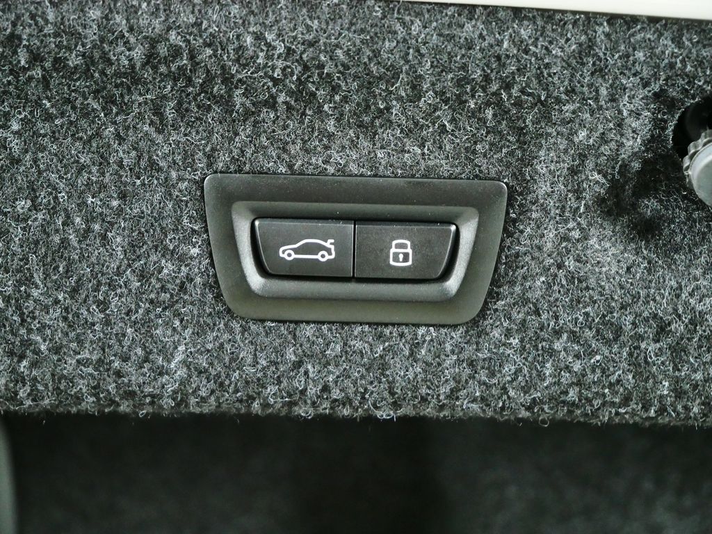 Thumbnail: 2026 BMW 4 Series - 27