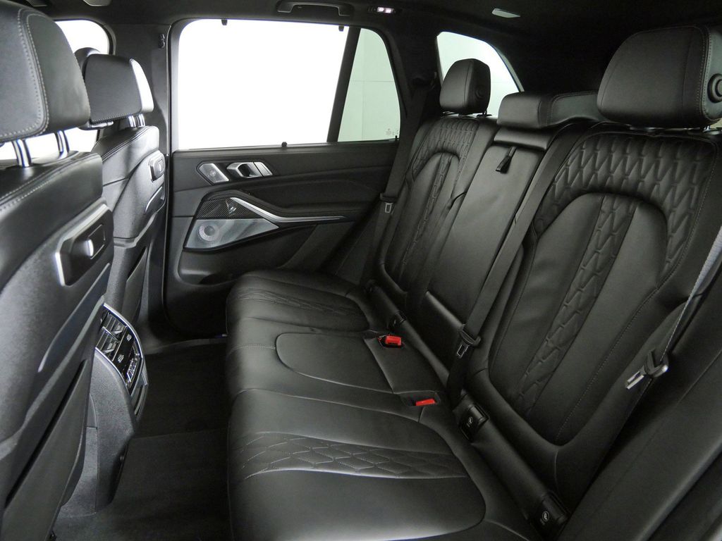 Thumbnail: 2026 BMW X5 - 33