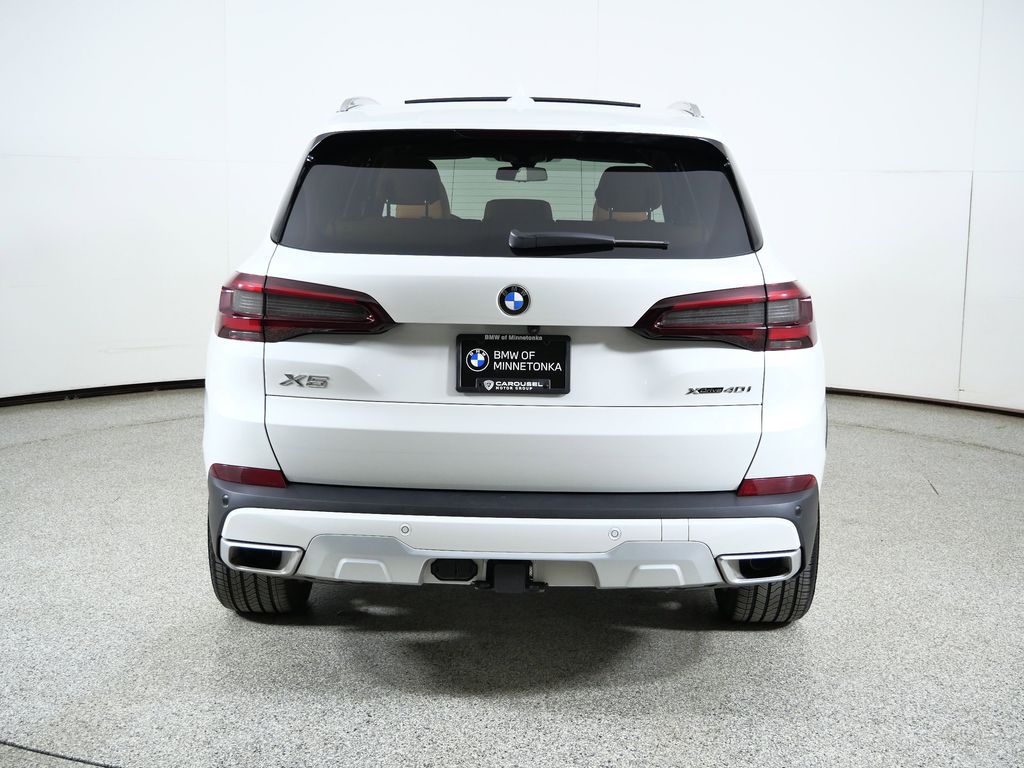 Thumbnail: 2023 BMW X5 - 12