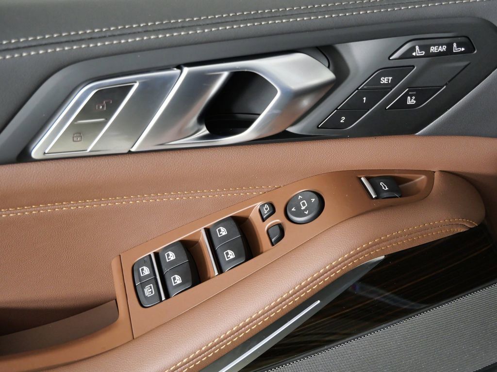 Thumbnail: 2026 BMW X7 - 41