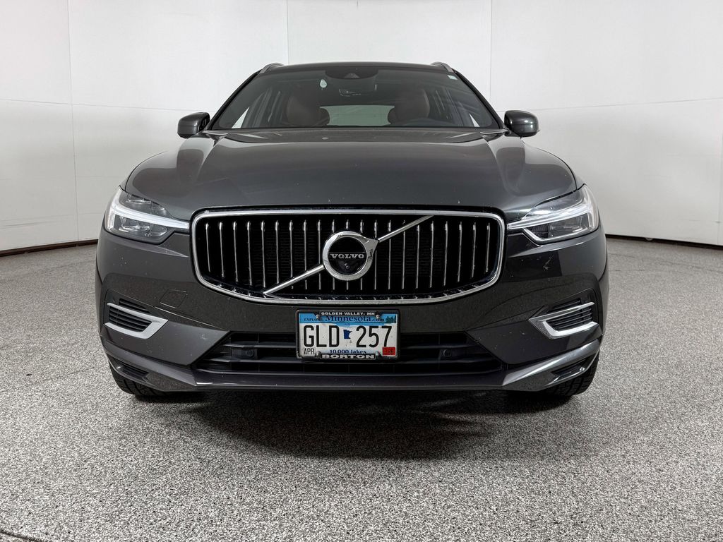 Thumbnail: 2021 Volvo XC60 - 3
