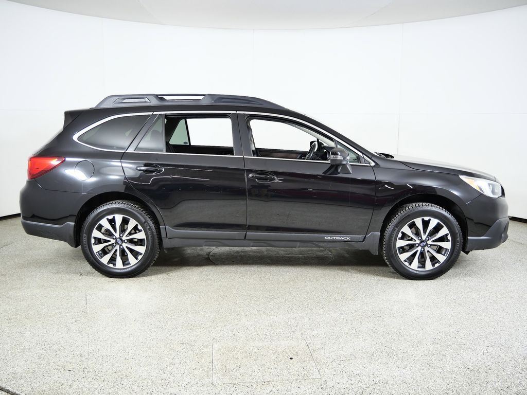 Thumbnail: 2016 Subaru Outback - 9