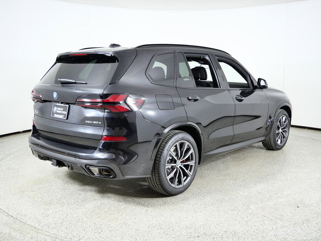 Thumbnail: 2026 BMW X5 - 9