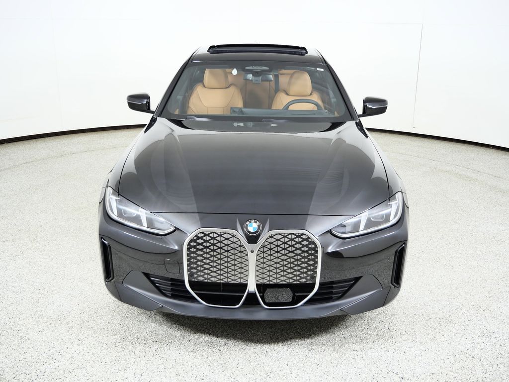 Thumbnail: 2026 BMW i4 - 16
