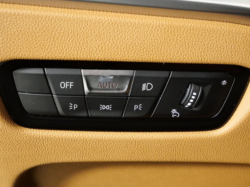 Thumbnail: 2025 BMW 4 Series - 41