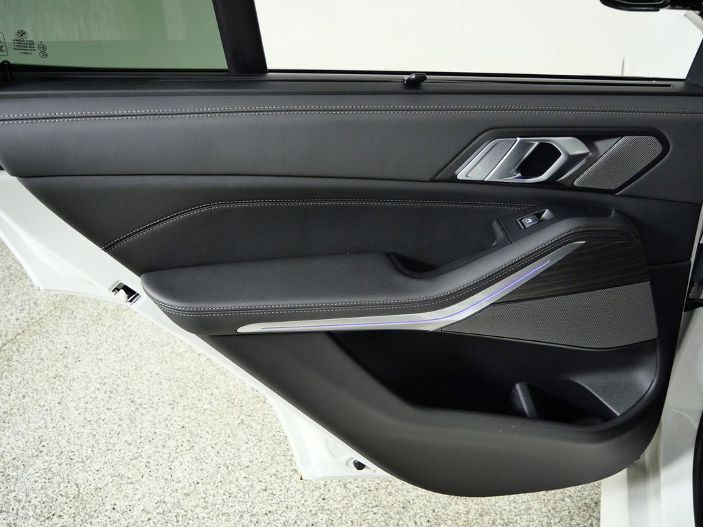 Thumbnail: 2026 BMW X5 - 31