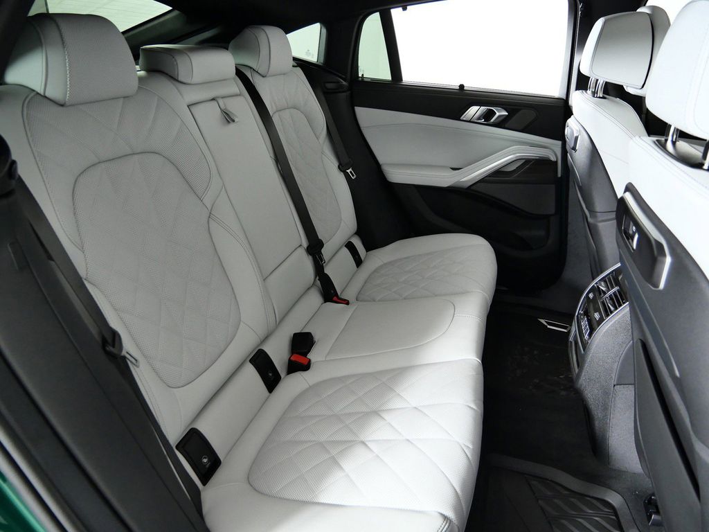 Thumbnail: 2026 BMW X6 - 27