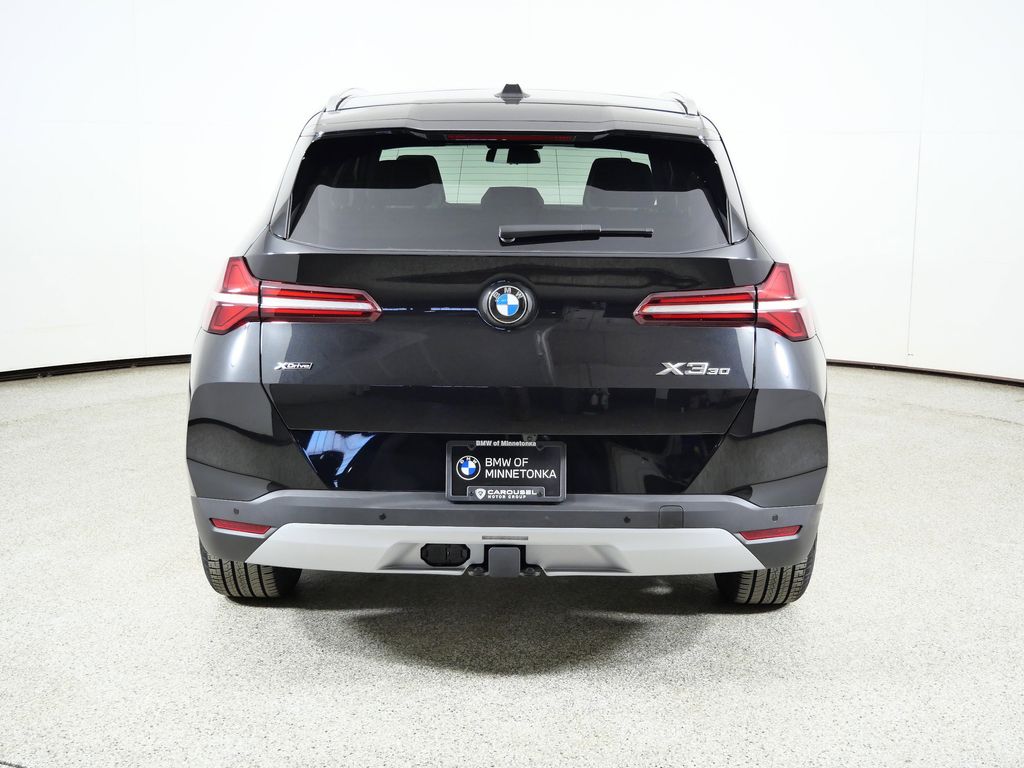 Thumbnail: 2026 BMW X3 - 10